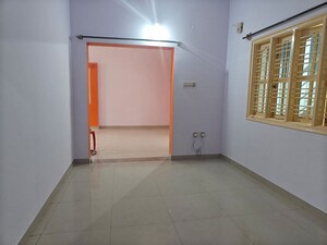 Room in 2 BHK Builder Floor at Hsr Layout – for Rent