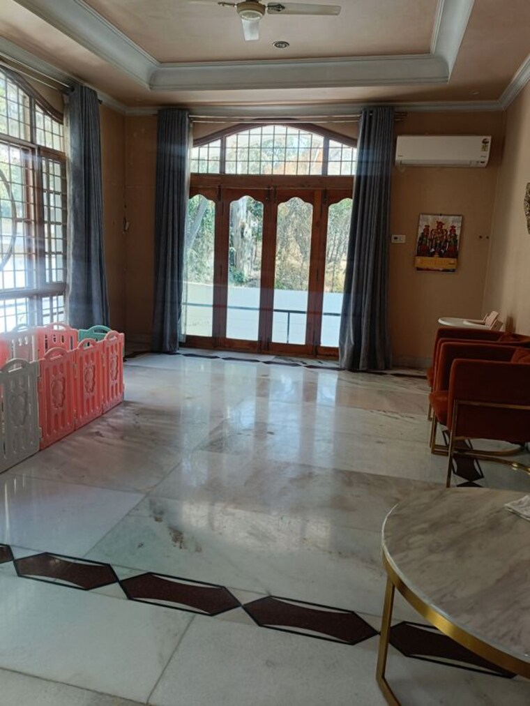 Living Room, lotus-villa-banjara-hills 6 Bedroom 10000 Sq.Ft. Independent House In Banjara Hills Hyderabad 9833249