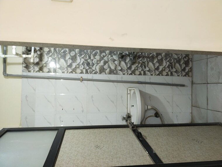 Bathroom, sector 25 kamothe 2 Bedroom 895 Sq.Ft. Apartment In Sector 25 Kamothe Navi Mumbai 9833208