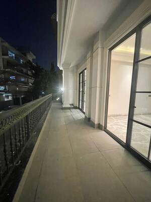 Balcony in 3 BHK Builder Floor at Defence Colony – for Sale