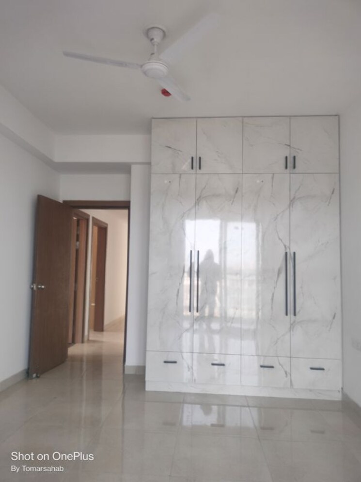 Room, sector 89a 3 Bedroom 1750 Sq.Ft. Apartment In Sector 89a Gurgaon 9833269