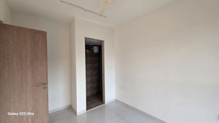 Room, lodha-crown-kolshet 1 Bedroom 322 Sq.Ft. Apartment In Kolshet Road Thane 9833273