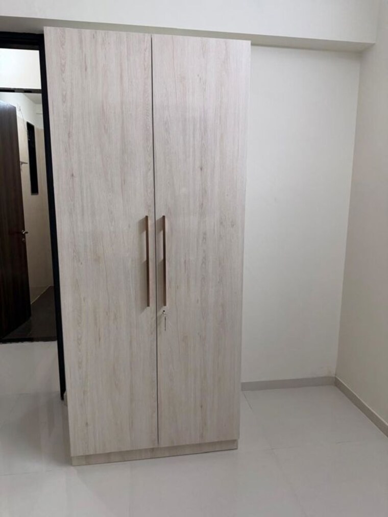 undefined, sheth-zuri 3 Bedroom 800 Sq.Ft. Apartment In Laxmi Nagar Thane 9833282