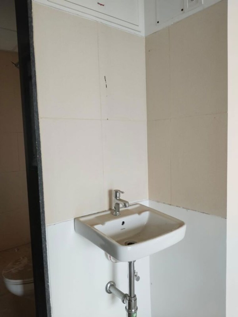 Bathroom, shapoorji-pallonji-joyville-hinjewadi 2 Bedroom 800 Sq.Ft. Apartment In Hinjewadi Pune 9833278