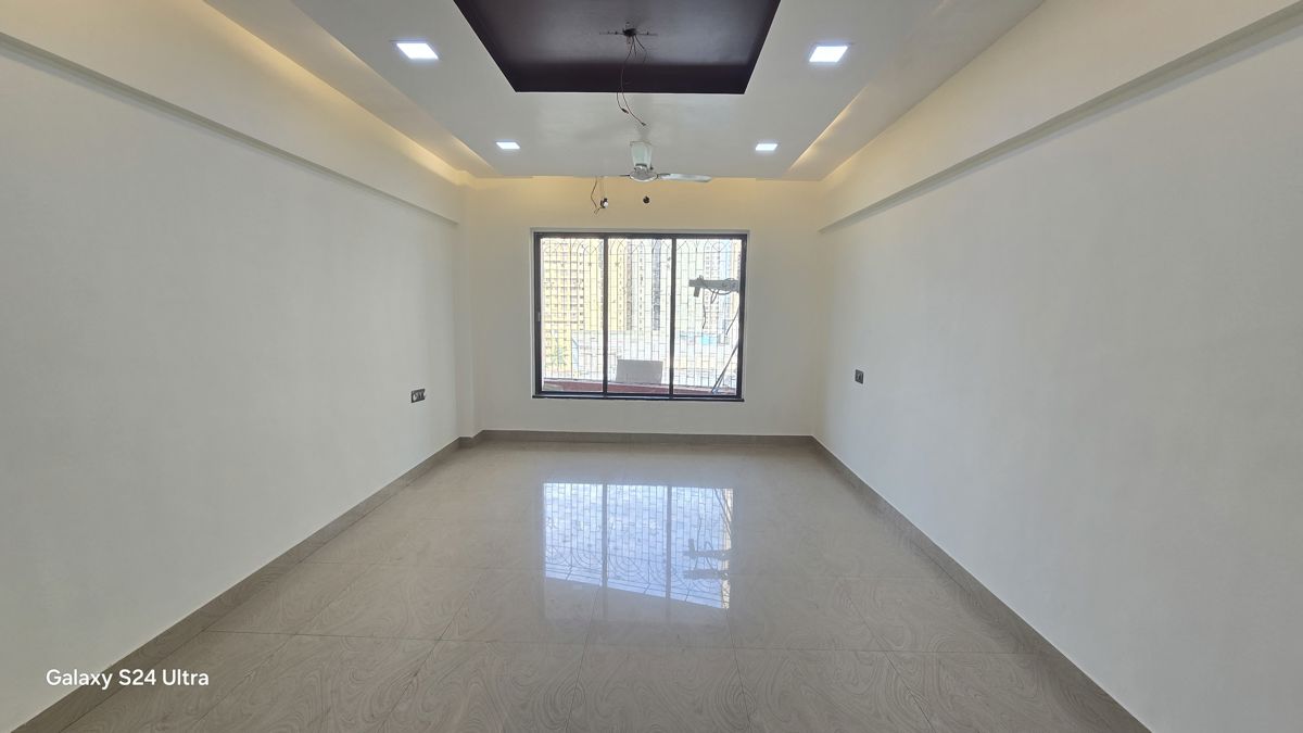 2 BHK Apartment For Rent in Malad West