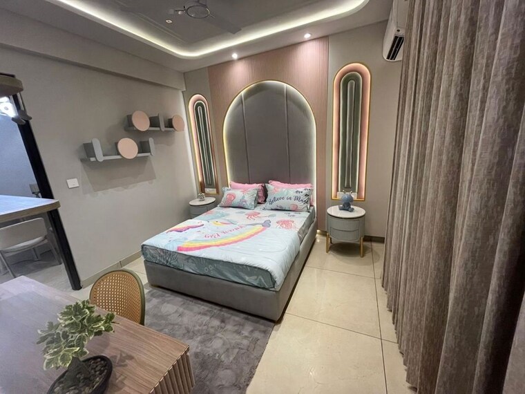 Bedroom, maya-green-lotus-utsav 4 Bedroom 3130 Sq.Ft. Apartment In International Airport Road Zirakpur 9833261