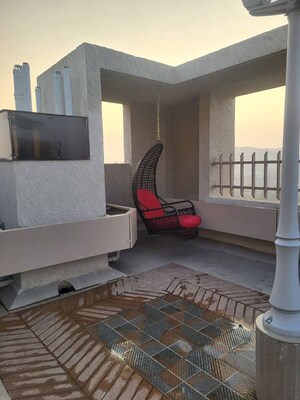 Bedroom in 2 BHK Apartment at Adityaraj Shivraj, Vikhroli East – for Rent