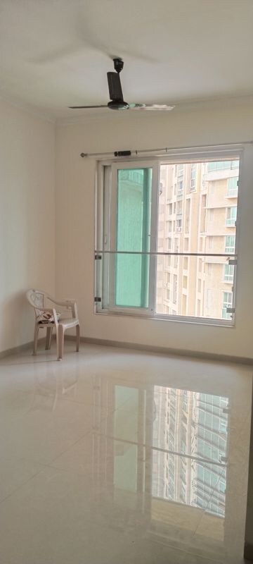 2 BHK Apartment For Rent in Neelam Senroofs, Nahur East