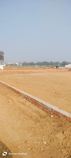 Plot For Sale in Modipuram