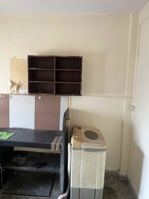 Furnished Amenities in 1 RK Apartment at Triveni CHS Andheri, Andheri West – for Rent