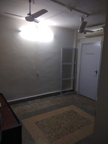 Room in 1 RK Apartment at Triveni CHS Andheri, Andheri West – for Rent