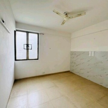 Room in 4 BHK Apartment at Vatika Gurgaon 21, Sector 83 – for Rent