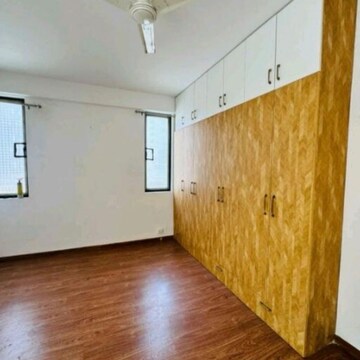 Room in 4 BHK Apartment at Vatika Gurgaon 21, Sector 83 – for Rent