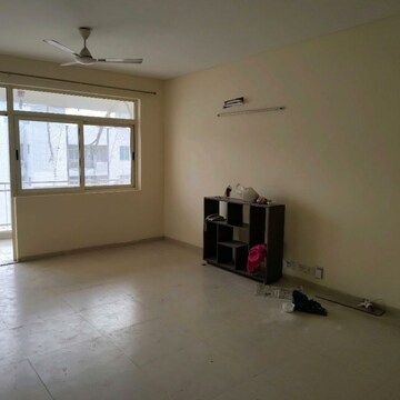 Room in 3 BHK Apartment at Vatika Gurgaon 21, Sector 83 – for Rent