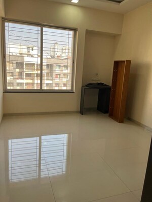 Room in 2 BHK Apartment at Builders Combine Bella Vista, Bavdhan – for Rent