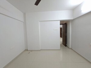 Room in 1 BHK Apartment at Ic Colony – for Rent