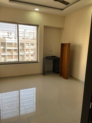 Room in 2 BHK Apartment at The Hillside Kanchajunga Kailash, Bavdhan – for Rent