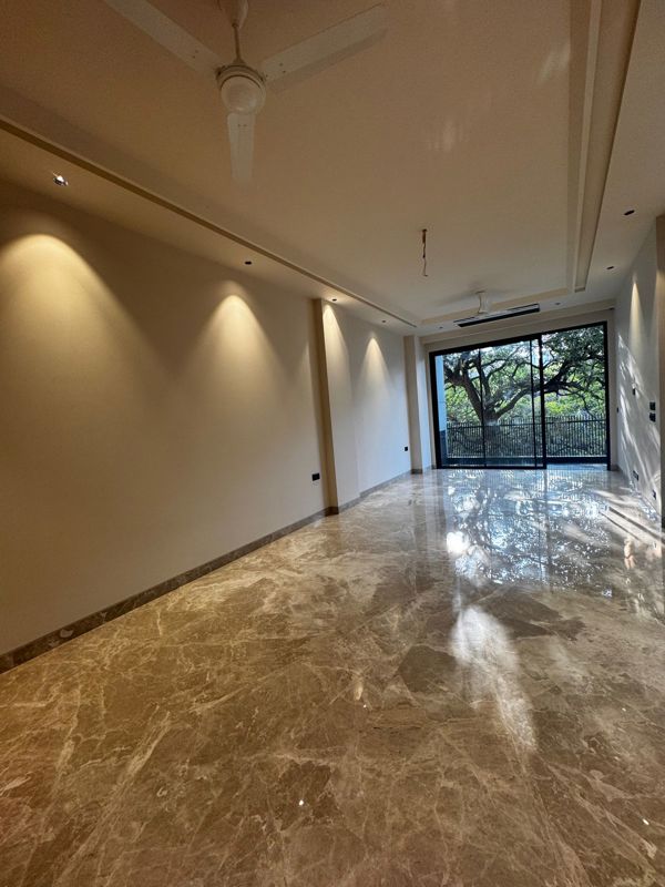4 BHK + Servant Room Builder Floor For Sale in Greater Kailash II