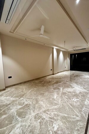 Room in 4 BHK Builder Floor at Greater Kailash ii – for Sale