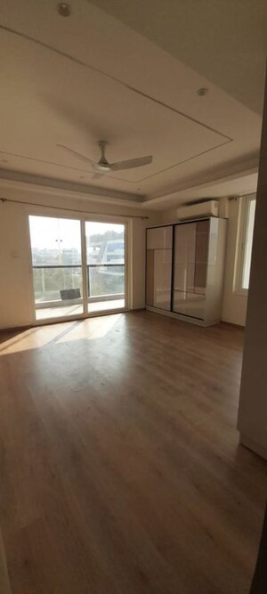 Room in 3 BHK Apartment at My Home Bhooja, Hi Tech City – for Rent