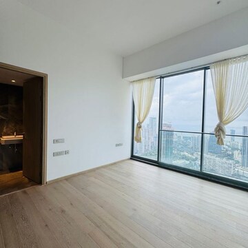 Room in 4 BHK Apartment at Rustomjee Crown, Gokhale Road – for Rent