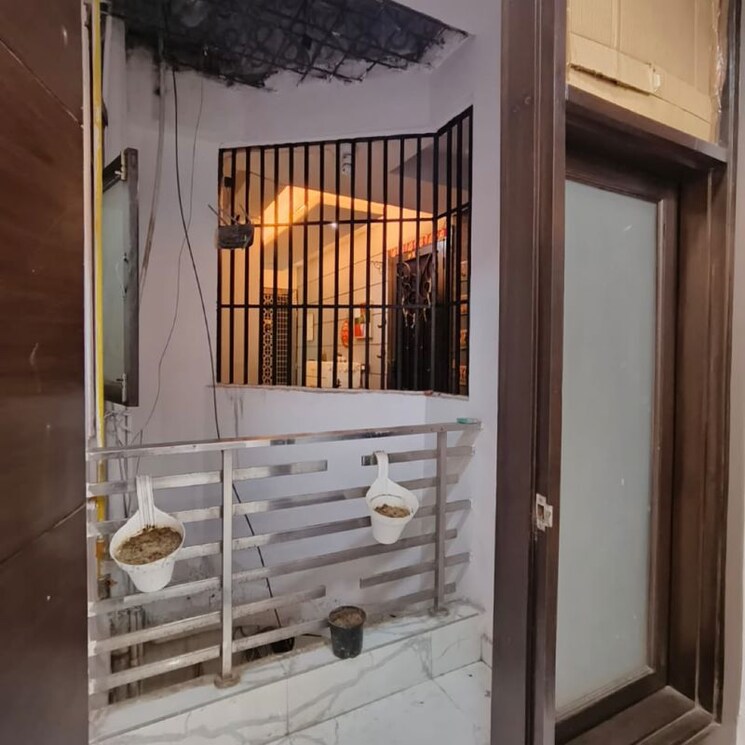 Balcony, panchsheel vihar 1.5 Bedroom 700 Sq.Ft. Builder Floor In Panchsheel Vihar Delhi 9833479