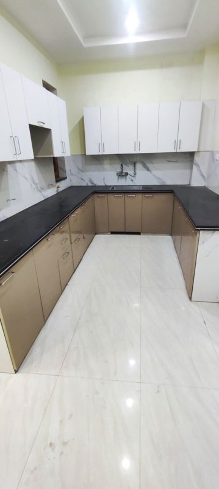 Kitchen, sector swarn nagri 6 Bedroom 200 Sq.Mt. Independent House In Sector Swarn Nagri Greater Noida 9833485