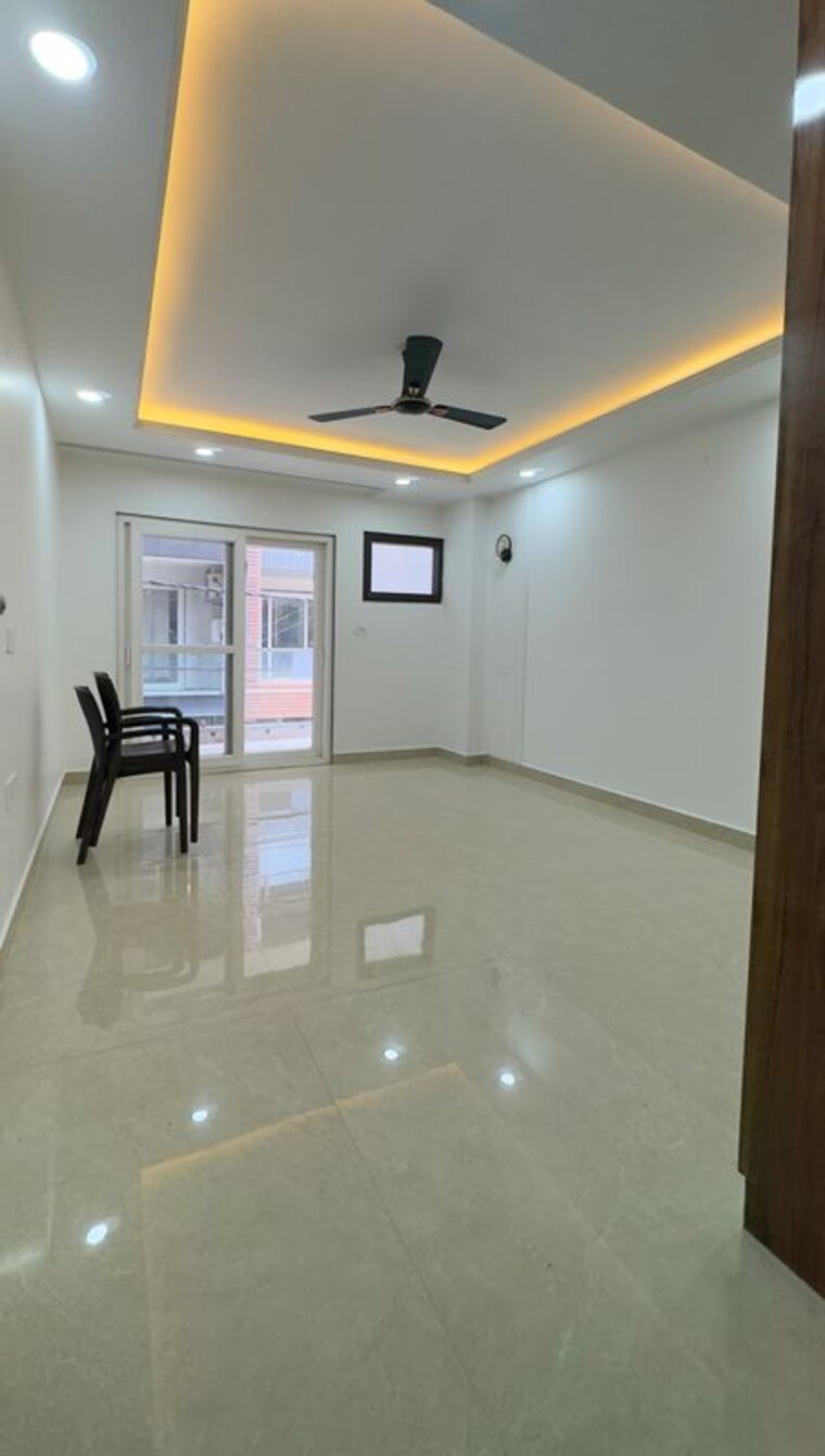 Room, chattarpur 3 Bedroom 1250 Sq.Ft. Apartment In Chattarpur Delhi 9833498