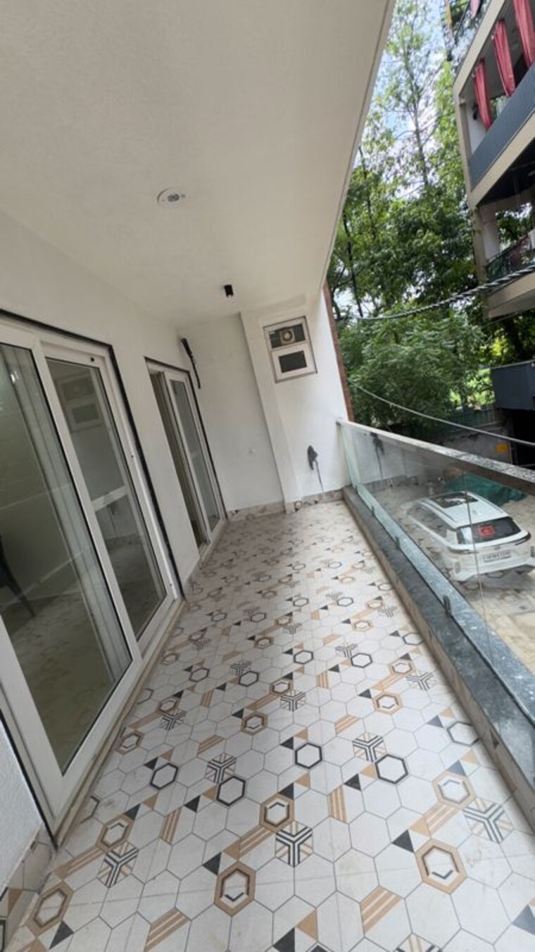 Balcony, chattarpur 3 Bedroom 1250 Sq.Ft. Apartment In Chattarpur Delhi 9833498