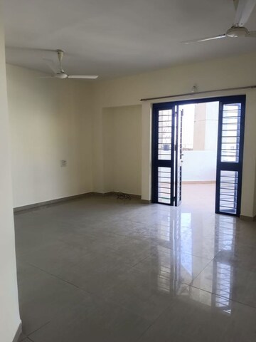 Room in 2 BHK Apartment at Prakriti Society, Baner – for Rent