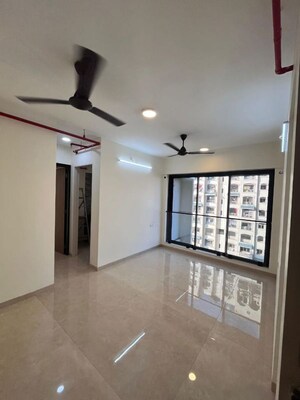 Room in 2 BHK Apartment at Dosti Eastern Bay, Wadala – for Rent