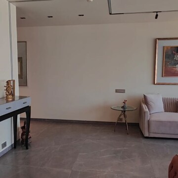 Bathroom in 4 BHK Apartment at Lodha Trump Tower, Kamala Mill – for Rent