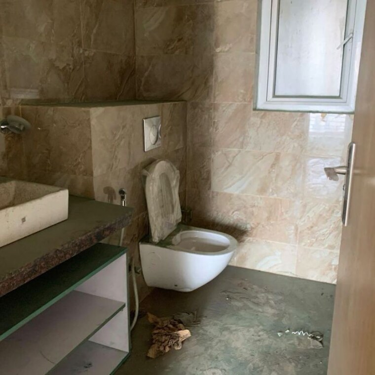 Bathroom, spaze-privy-at4 4 Bedroom 4200 Sq.Ft. Apartment In Sector 84 Gurgaon 9833526