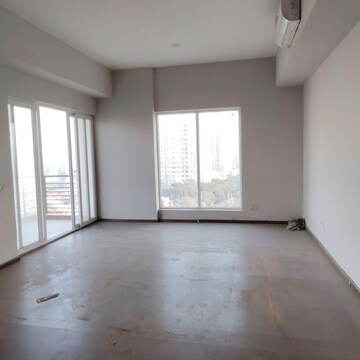 Room in 4 BHK Apartment at Spaze Privy AT4, Sector 84 – for Rent