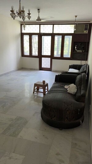 3.5 BHK Builder Floor For Sale in Panchsheel Park