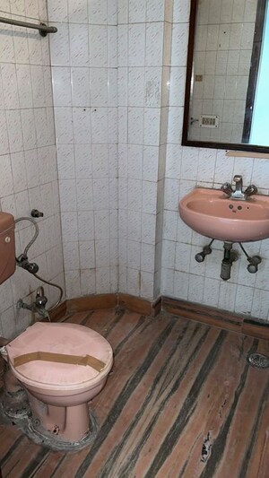 Bathroom in 3.5 BHK Builder Floor at Panchsheel Park – for Sale