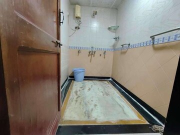 Bathroom in  Pg at Vashi – for Rent