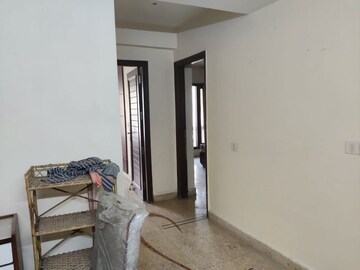 Room in 2.5 BHK Builder Floor at Panchsheel Park – for Sale