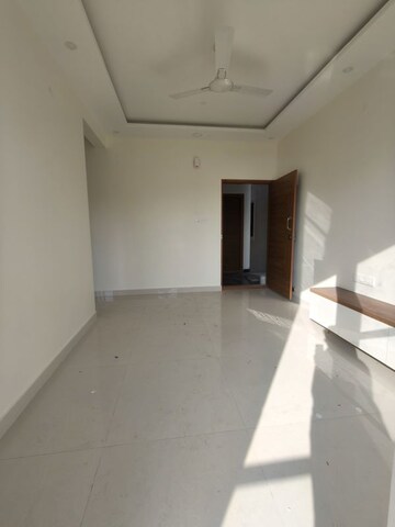 Building Lobby in 1 BHK Apartment at Indiranagar – for Rent