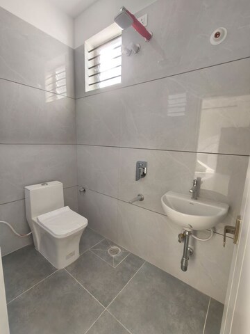 Bathroom in 1 BHK Apartment at Indiranagar – for Rent