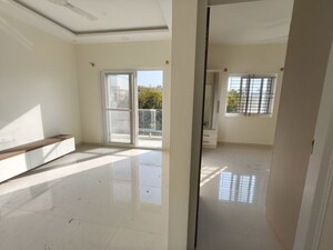 Room in 1 BHK Apartment at Indiranagar – for Rent