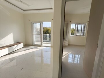 Room in 1 BHK Apartment at Indiranagar – for Rent