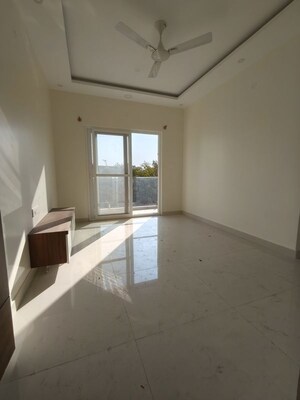 Room in 1 BHK Apartment at Indiranagar – for Rent