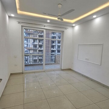 Room in 2 BHK Apartment at SS The Leaf, Sector 85 – for Rent