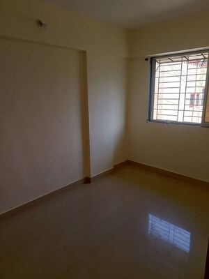 Room in 1 BHK Apartment at Kashinath Park, Kalwa – for Rent