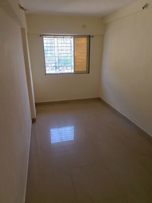 Room in 1 BHK Apartment at Kashinath Park, Kalwa – for Rent