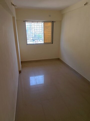 Room in 1 BHK Apartment at Kashinath Park, Kalwa – for Rent