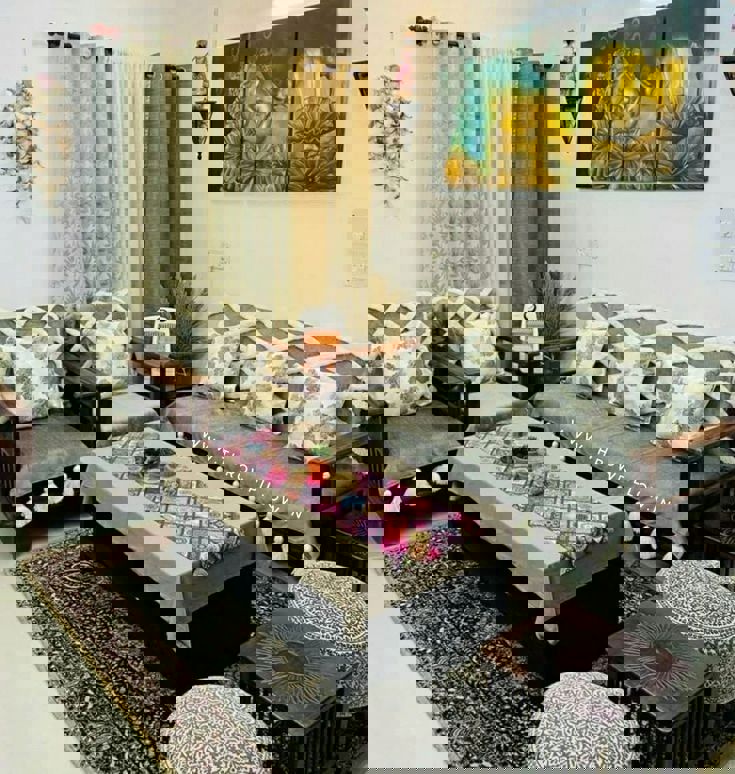 2 BHK 800 Sq.Ft. Apartment in Gurudev Apartment