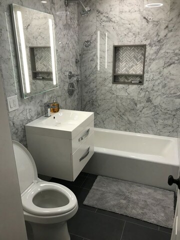 Bathroom in 4 BHK Apartment at Rustomjee Crown, Prabhadevi – for Rent