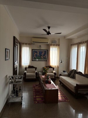 3 BHK Apartment For Rent in Raheja Atlantis, Lower Parel